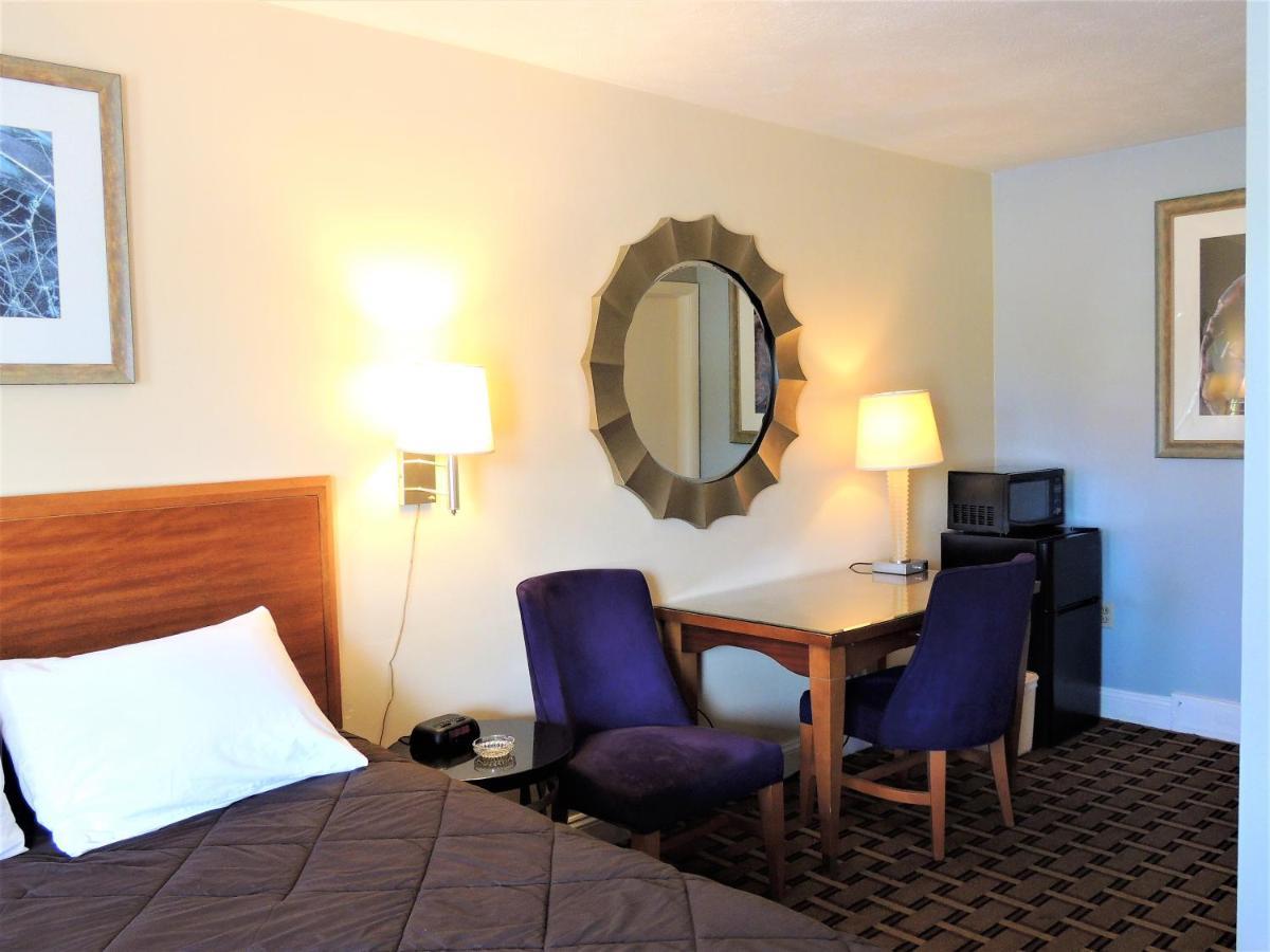 Windsor Motel Groton Extérieur photo